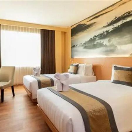 Horison Diana Timika Hotel Bagian luar foto