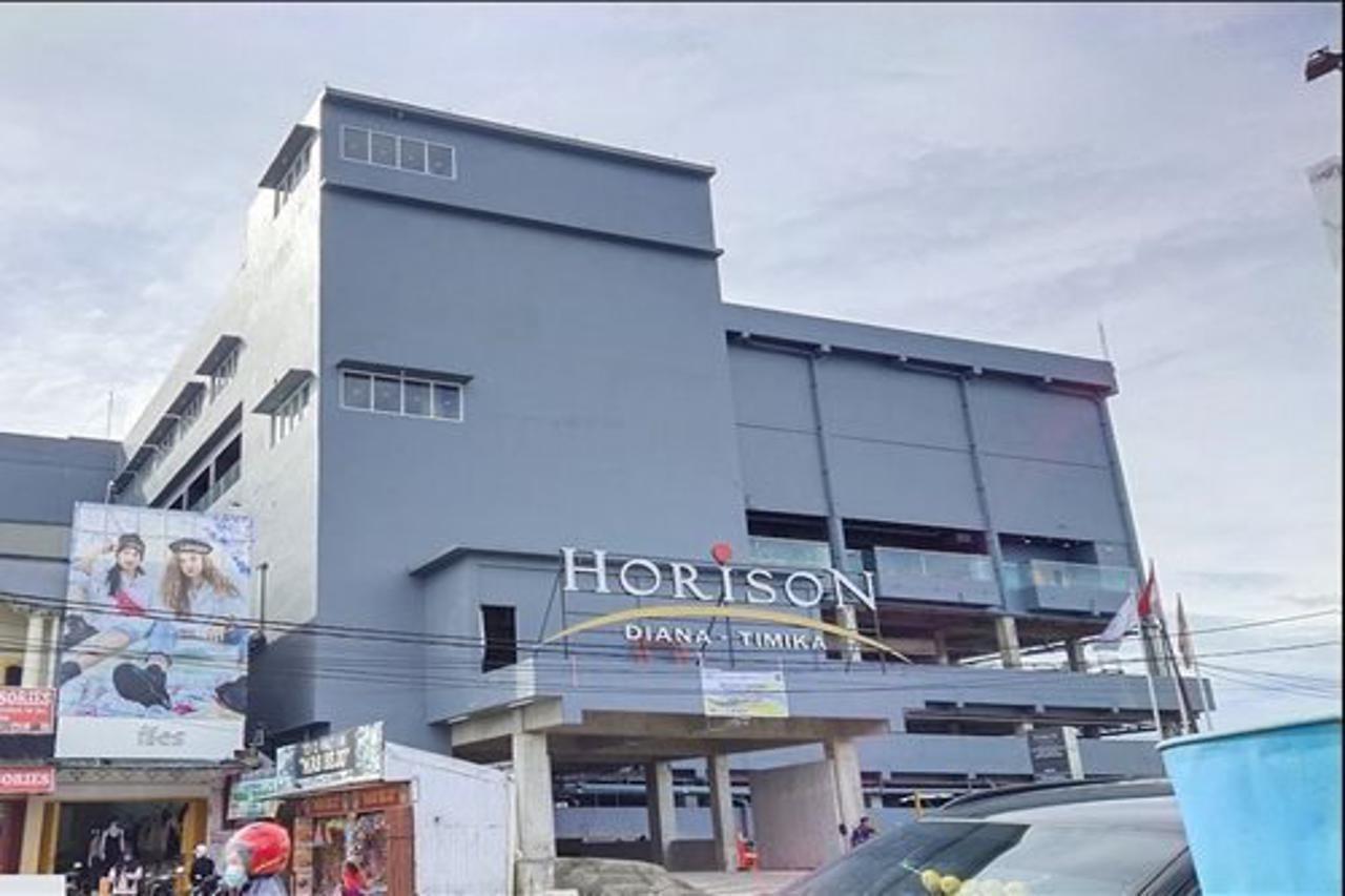 Horison Diana Timika Hotel Bagian luar foto