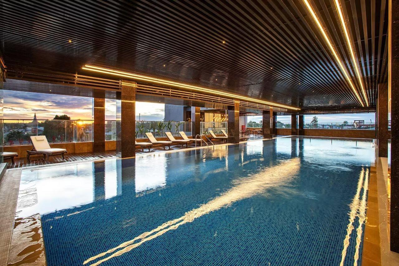 Horison Diana Timika Hotel Bagian luar foto